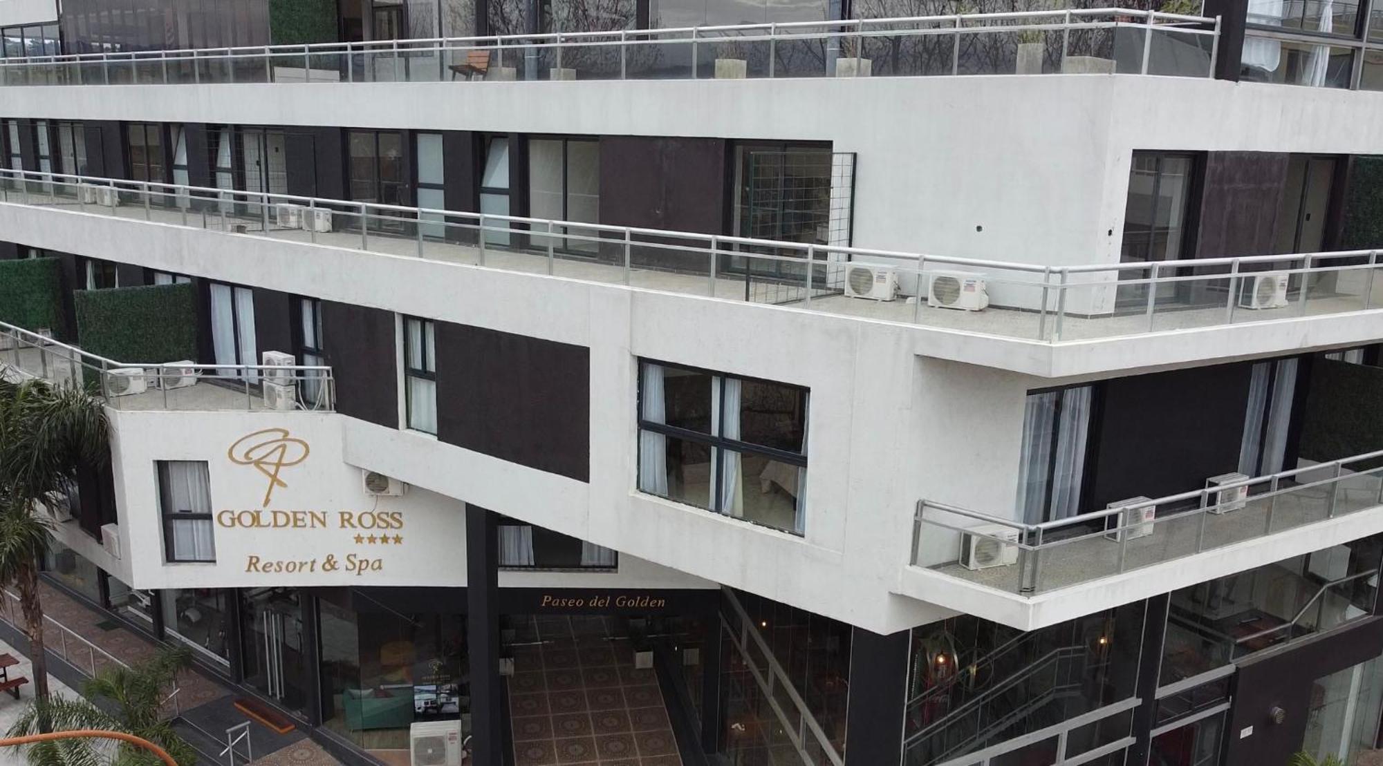Golden Ross Hotel Villa Carlos Paz Exterior photo